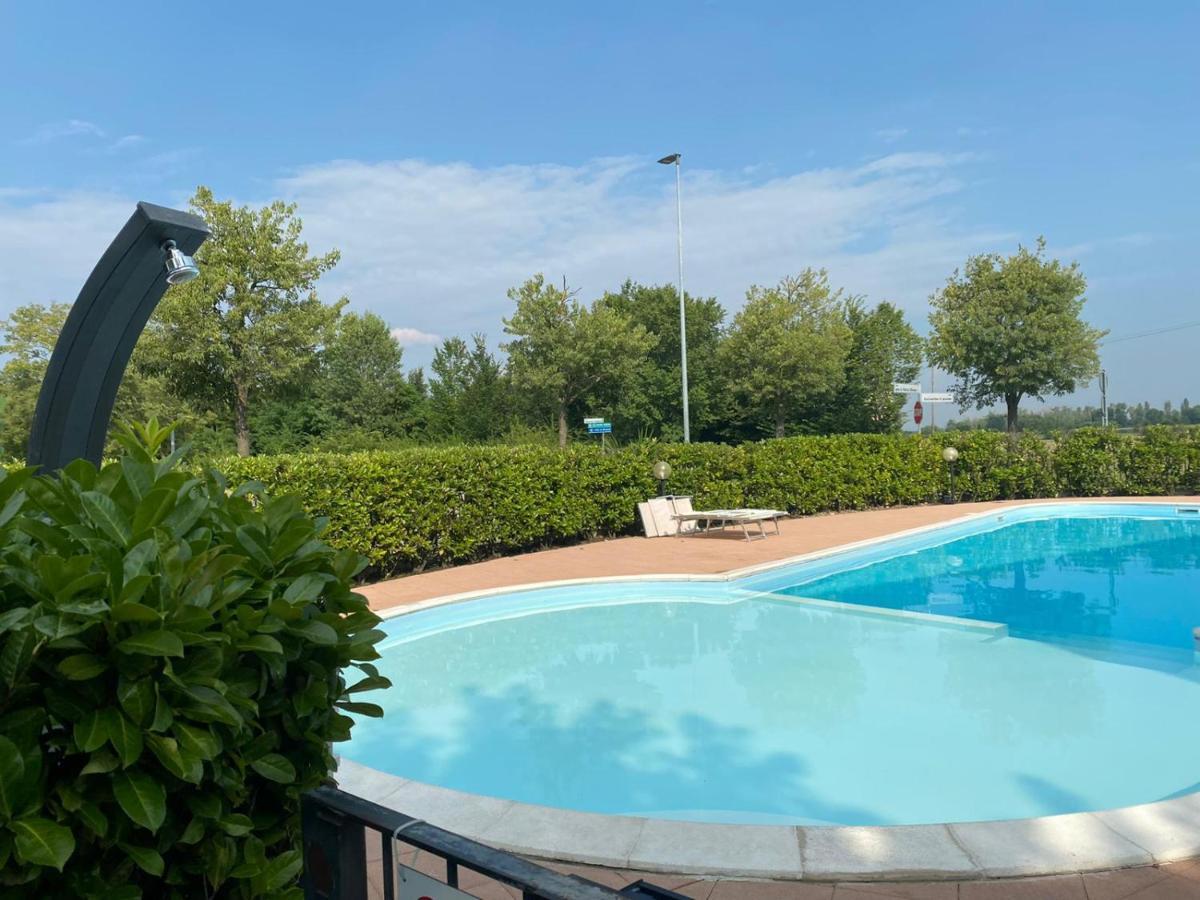Appartamento Il Faro Con Giardino In Residence Con Piscina Desenzano del Garda Exterior photo
