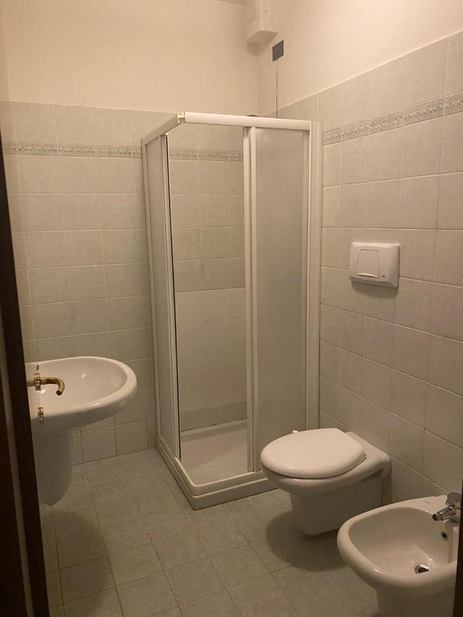 Appartamento Il Faro Con Giardino In Residence Con Piscina Desenzano del Garda Exterior photo